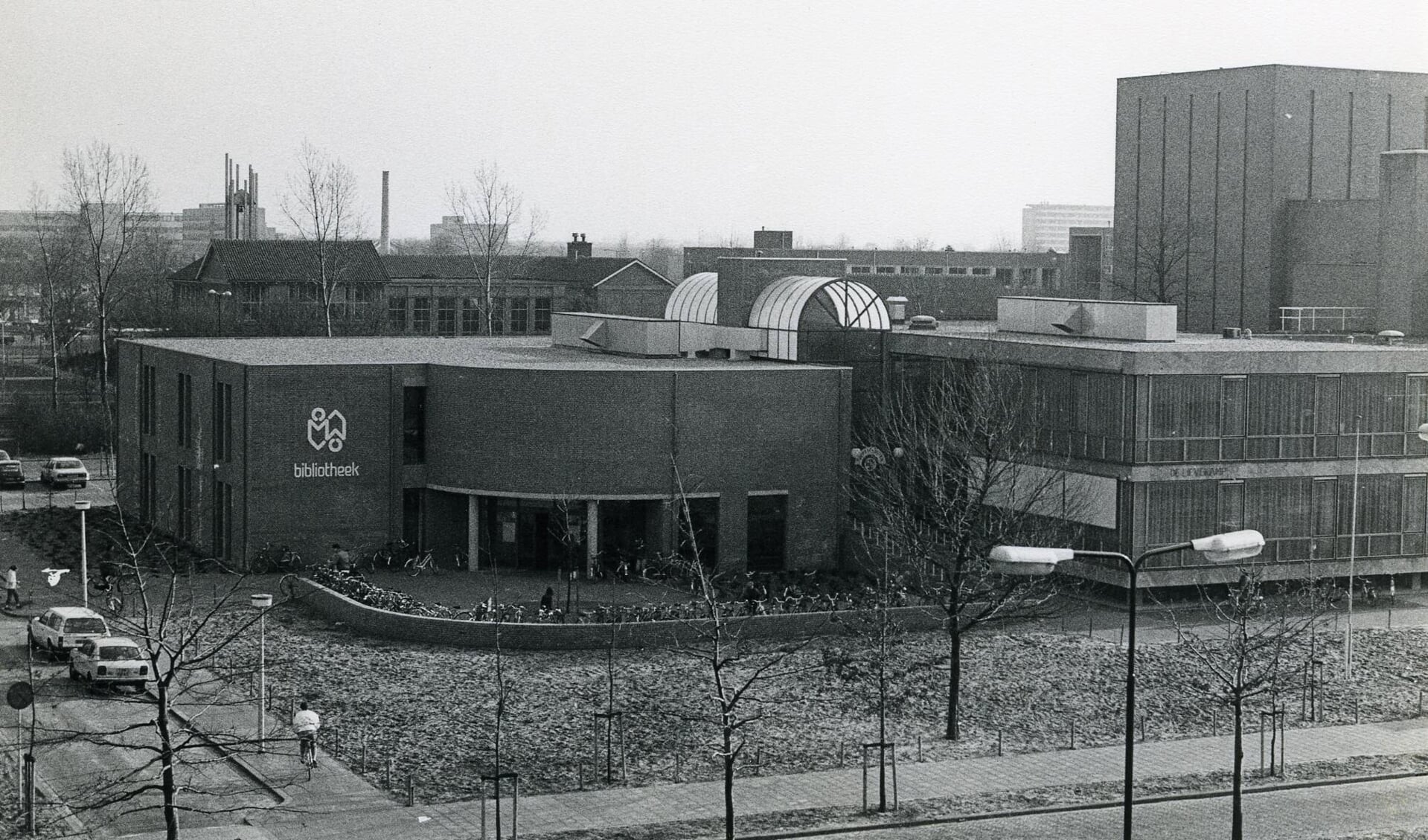 De Bibliotheek Oss aan de Raadhuislaan, na de verbouwing in 1984. Collectie Stadsarchief Oss.