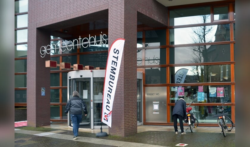 Stembureau in het gemeentehuis