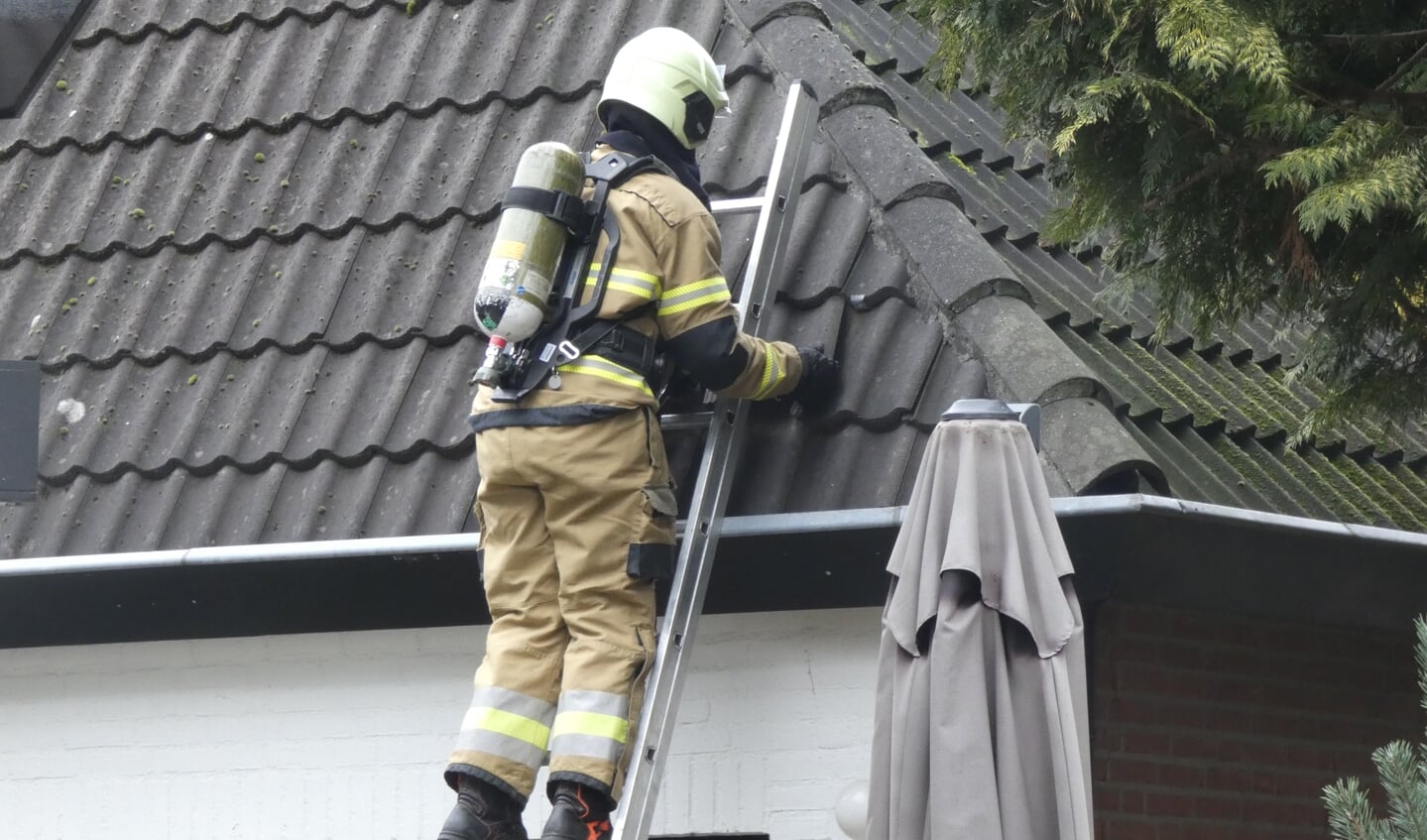Brandweer in Willibrordusweg. (Foto: Thomas)