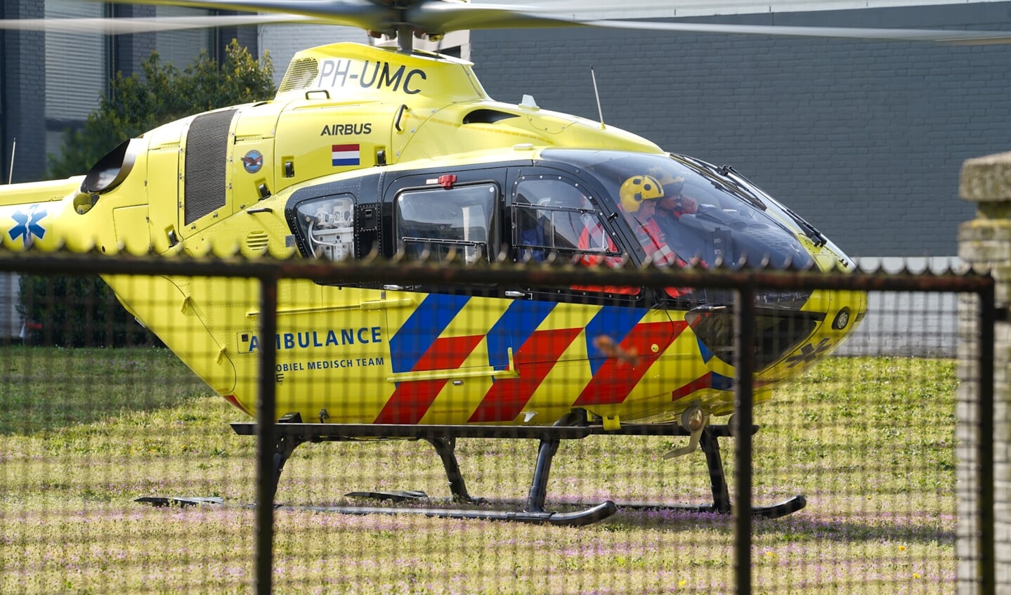 Traumahelikopter landt na incident bij productielocatie IBN. (Foto: Gabor Heeres, Foto Mallo)