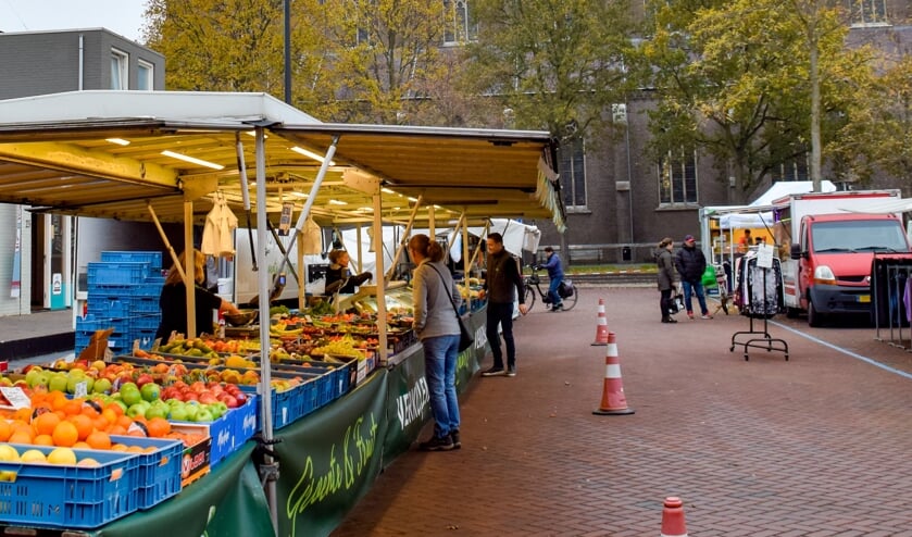 <p>De weekmarkt in Mill.</p>
