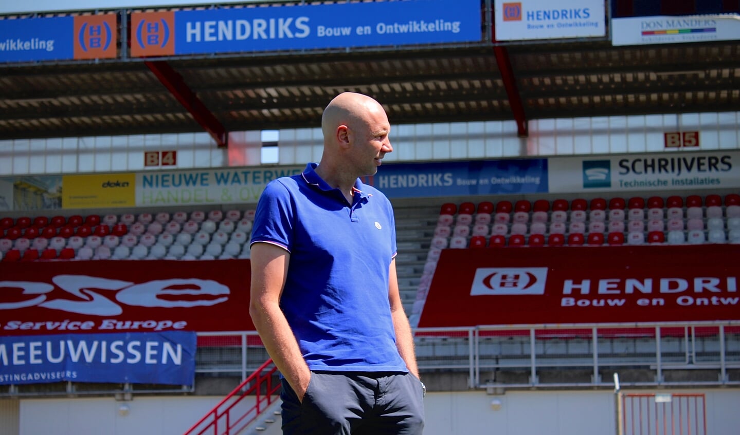 Bob Peeters nieuwe trainer van TOP Oss.