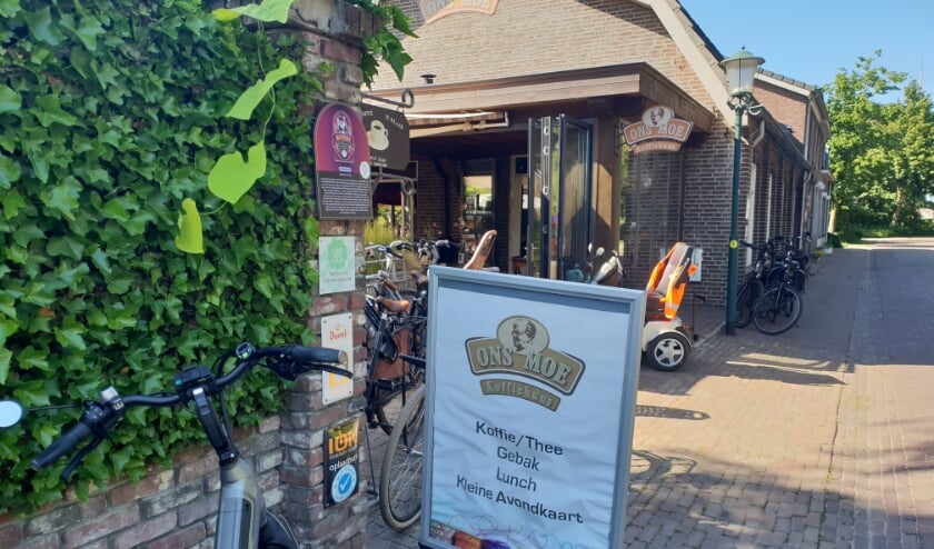 Tijdens de alternatieve 4-daagse van Oploo is Koffiehuus Ons Moe dagelijks het begin- en eindpunt van de wandelroutes.