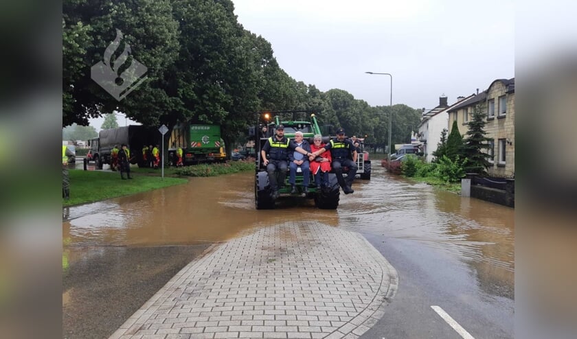 De Cuijkenaren zijn in Limburg aanwezig om te helpen.