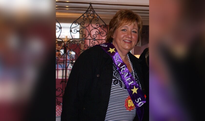 <p>De Bossche Bol XL van Banketbakkerij Jan de Groot gaat naar Jacqueline Janssen die al 40 jaar bij de gemeente 's-Hertogenbosch werkt.</p>