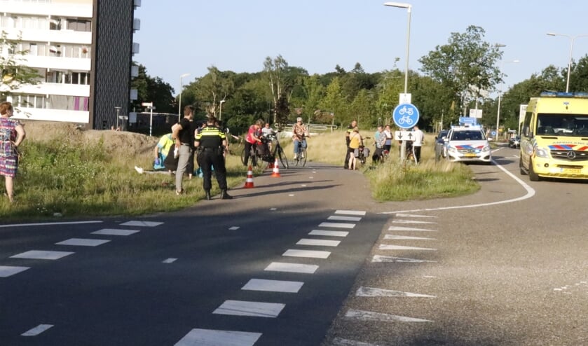<p>De politie en ambulance rukten uit.</p>