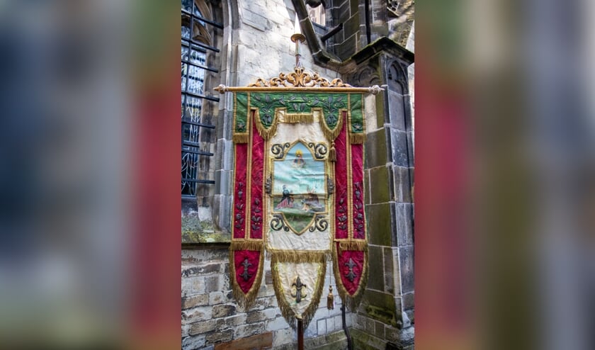 De Broederschap komt graag in contact met Bosschenaren die kennis hebben over de geschiedenis van dit vaandel.
