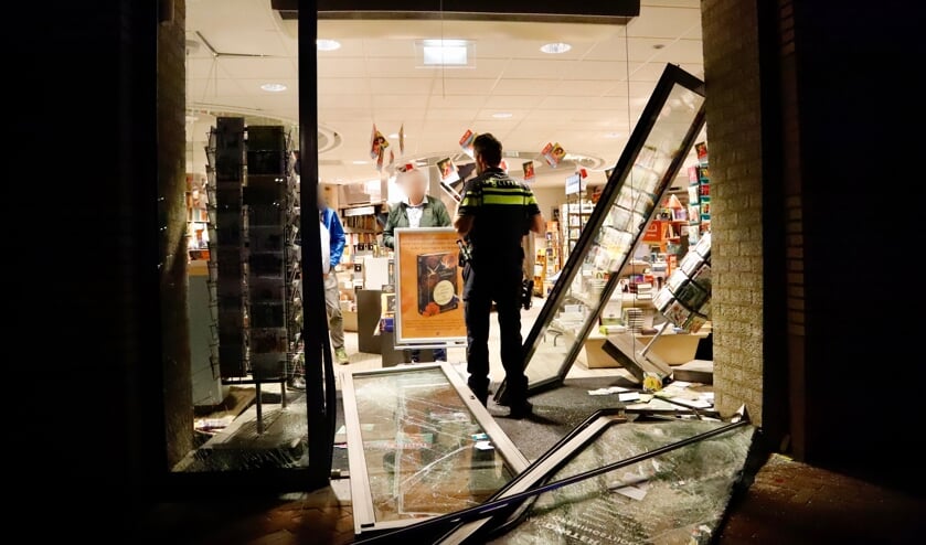 De politie doet onderzoek naar het voorval.