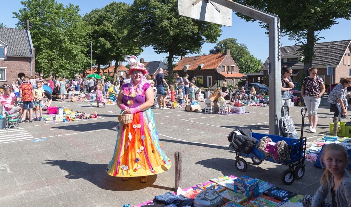 Ook de Lónse Kinderkleedjesmarkt afgelopen zaterdag was een succes.