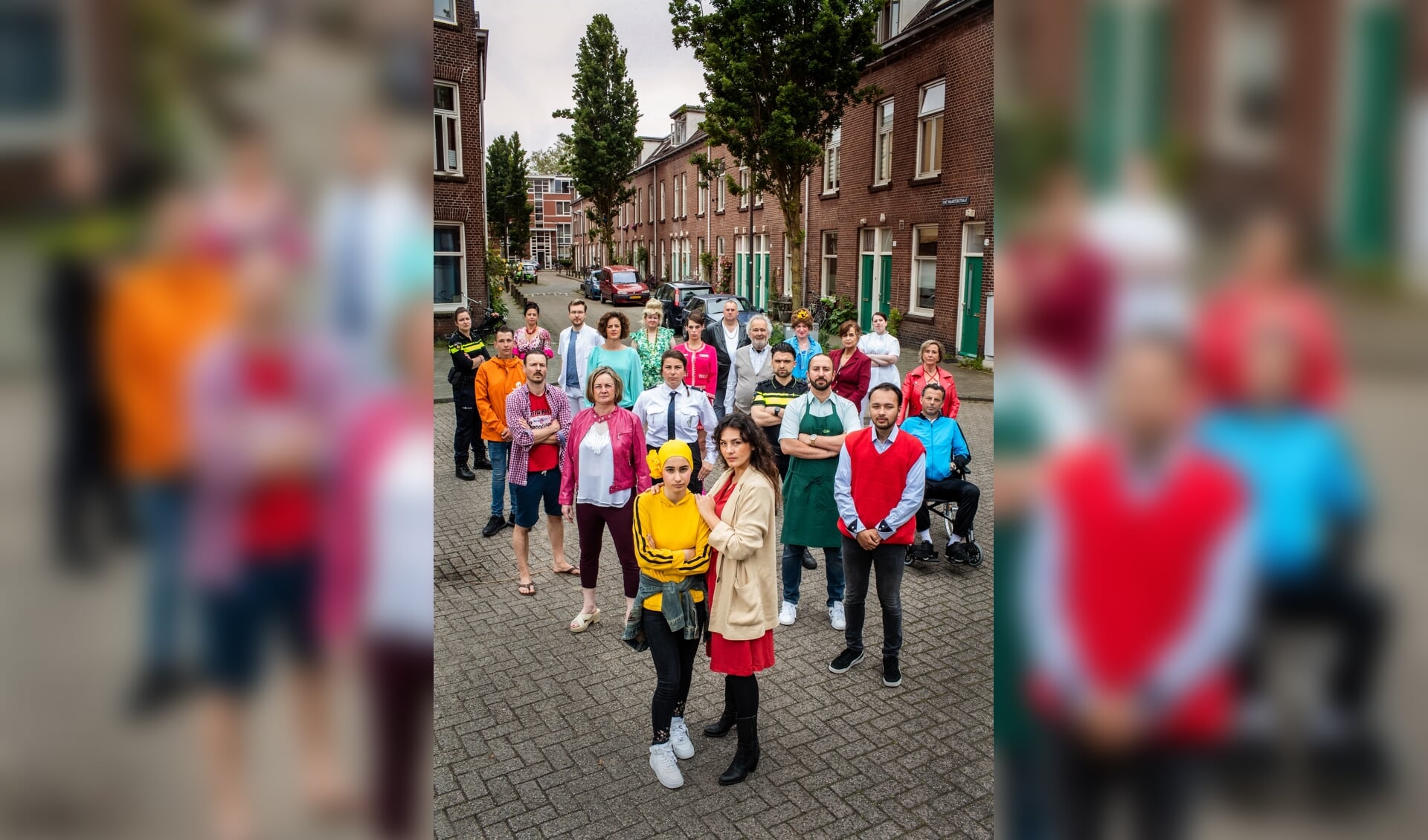 De voorstelling ‘Zij’ van Paleis voor Volksvlijt in Den Bosch maakt de polarisatie in de buurt invoelbaar. (Foto: Angeline Swinkels)