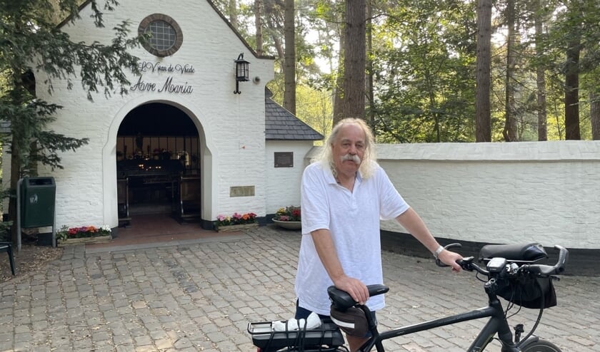 <p>Paul Spapens is fietsliefhebber en kenner van religieus erfgoed in Brabant.</p>