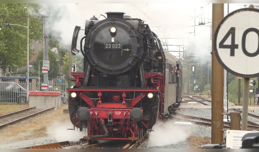 Een stoomtrein in Oss. (Foto: Thomas)