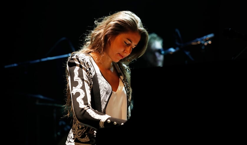 Iris Hond speelt Einaudi - Foto Edwin Smulders