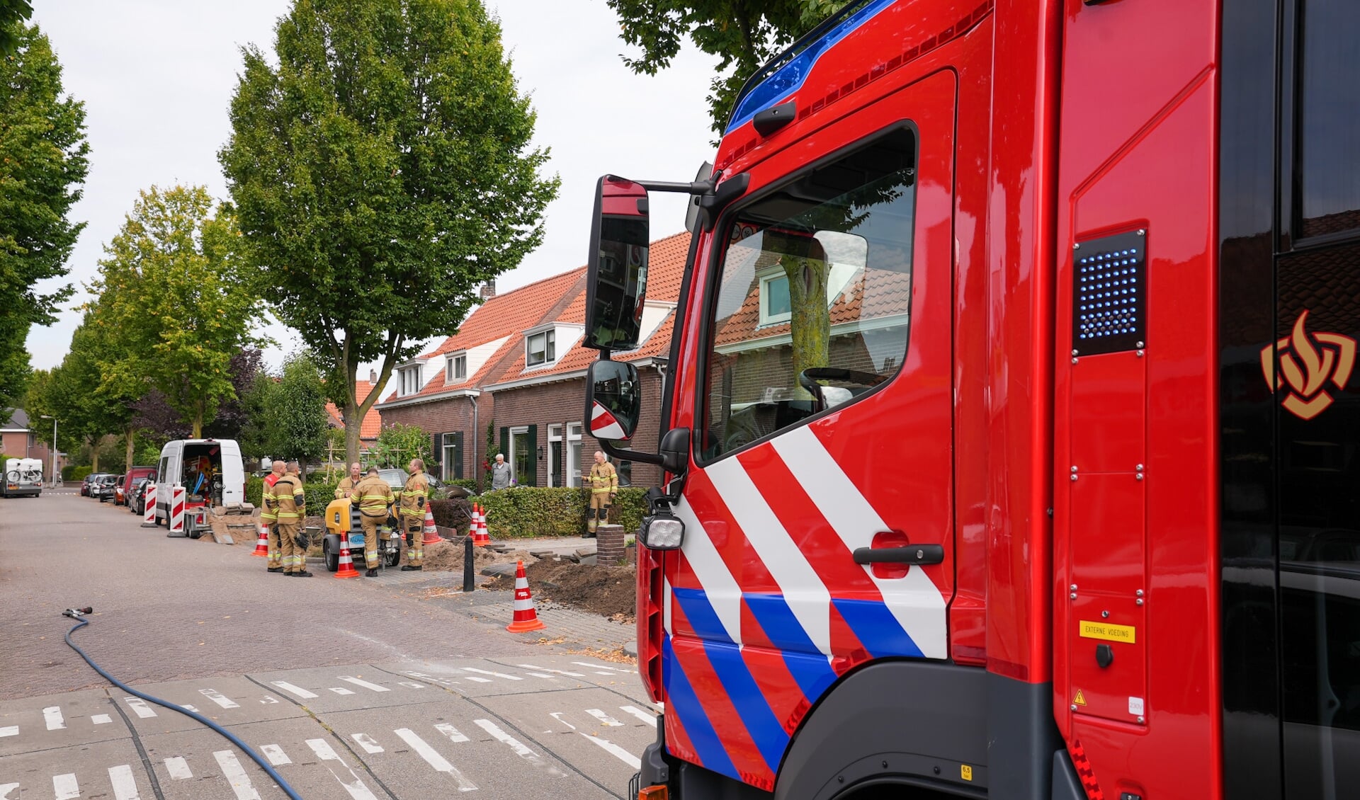 Opnieuw gaslek na werkzaamheden in Katwijkstraat. (Foto: Gabor Heeres, Foto Mallo)