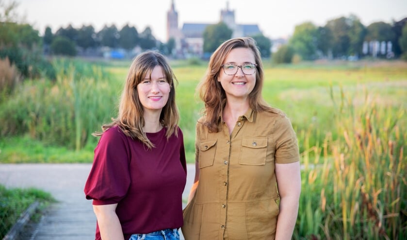 <p>Op de foto van links naar rechts casus coördinator Marleen Demmers en vrijwilliger en netwerk coördinator Keesje Hoes van buurtbemiddeling073. (Foto: Evita Copier)</p>