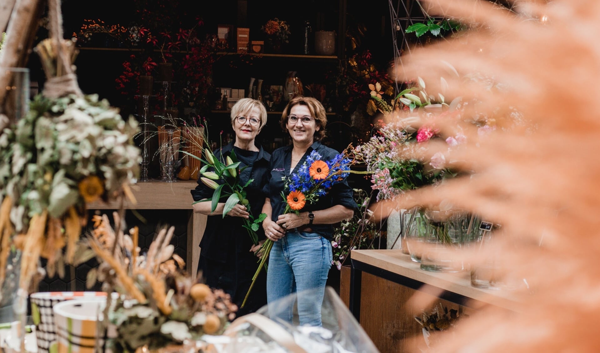 Marjan en Tine zijn samen het gezicht van de bloemenzaak.