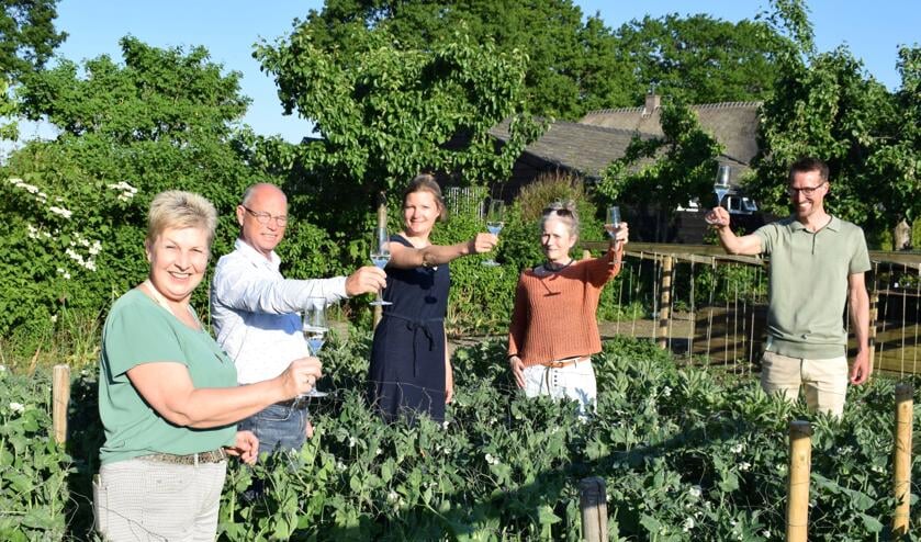 Ellen van den Bosch, Peter van der Kraan, Sarah Hoeben, Marlies de Beer en Willem van der Burgt.