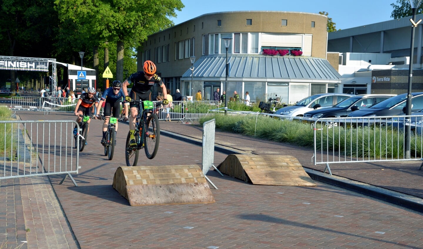De streetrace in Odiliapeel.