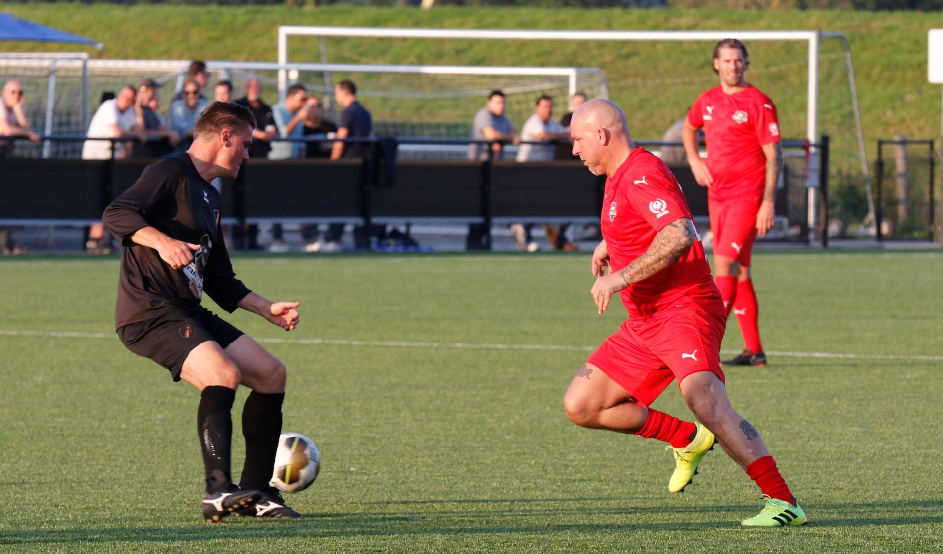 Ter gelegenheid van het 75-jarig jubileum speelden de SIOL All Stars tegen FC De Rebellen, bestaande uit allerlei oud-profs.