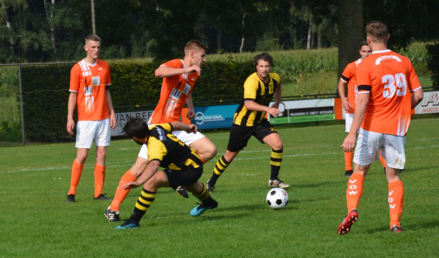 VOW zondag naar Eindhoven en treft Woenselse Boys