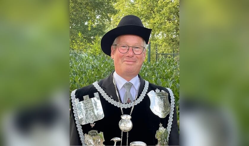 <p>René Moïze de Chataleux is de nieuwe koning van het Sint Barbaragilde.</p>