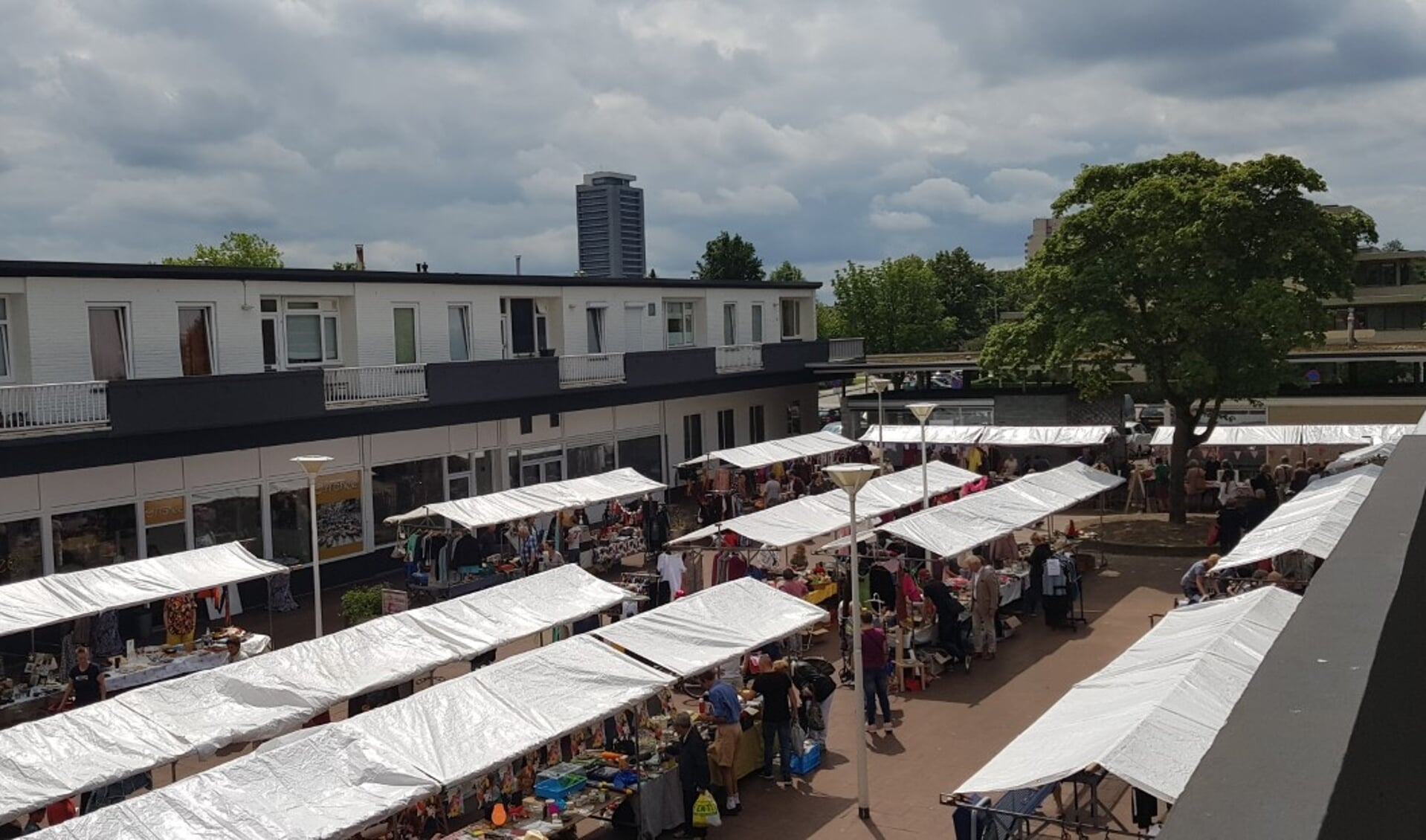 Aanstaande zondag is er een nieuwe editie van de creatieve rommelmarkt ‘Zuid Rommelt’ in de Zuiderpassage in Den Bosch.