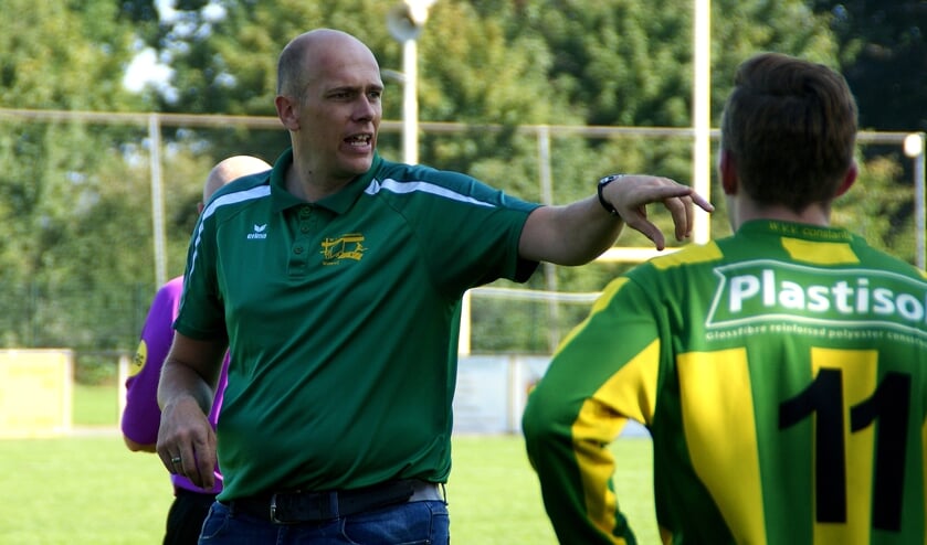 <p>Trainer Gert Jan Reijnen van Constantia.</p>  
