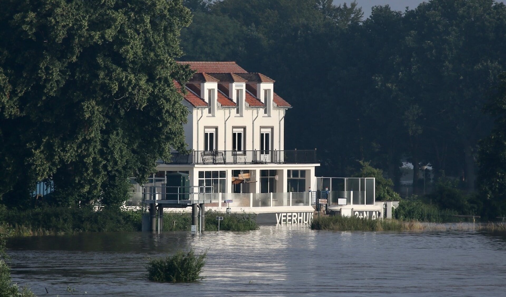 'Ruimte voor de Maas moet overstromingen bij extreem hoogwater, zoals afgelopen zomer, verkleinen. 