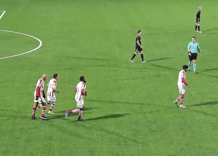 <p>Kay Tejan na de 1-0.</p>
