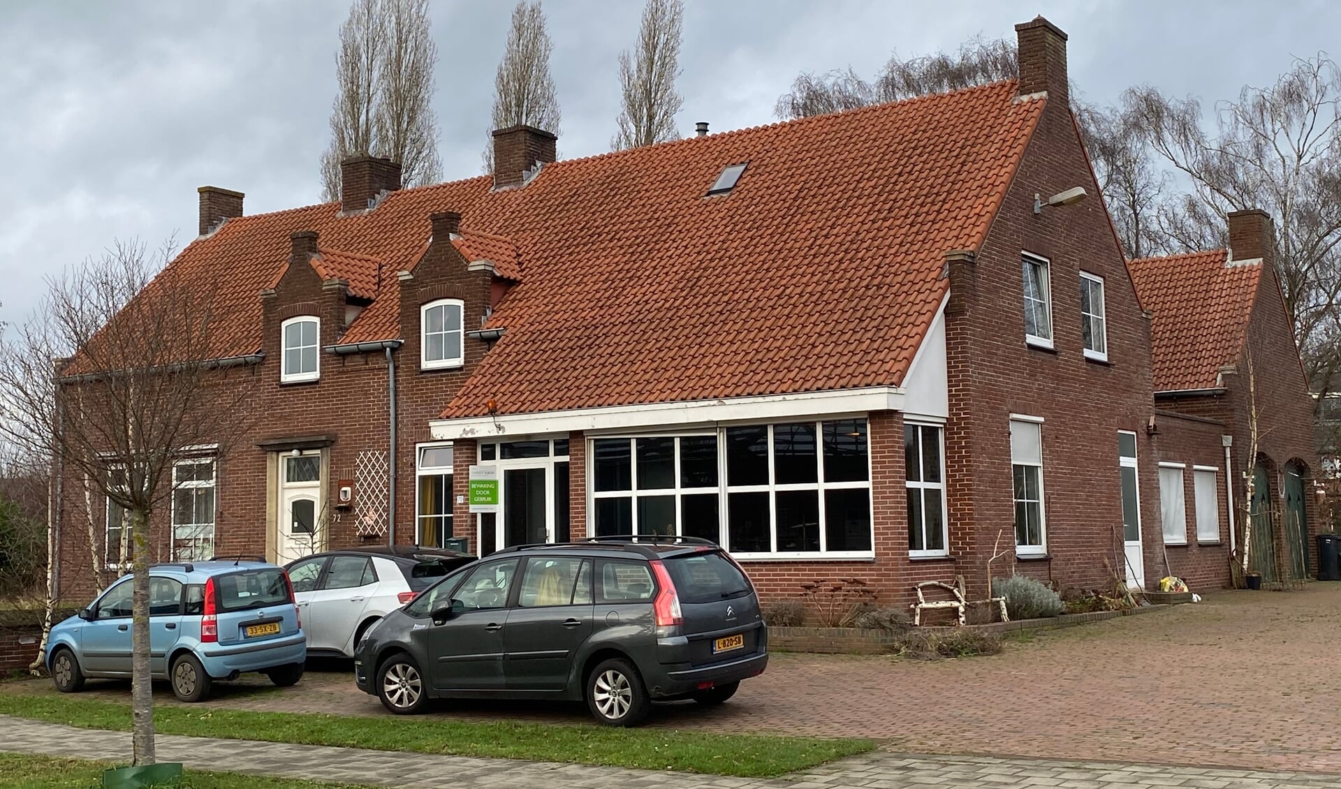 De gemeente Gennep wil nog geen monumentale status toebedelen aan de bijgebouwen van de steenfabriek in Milsbeek.
