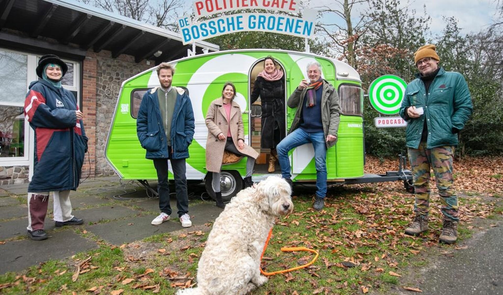 In de podcast 'Radio De Bossche Groenen' bespreken Eef van Opdorp en Judith Hendrickx lokale thema’s zoals bijvoorbeeld wonen, cultuur, klimaat of de problemen van werkende armen. 