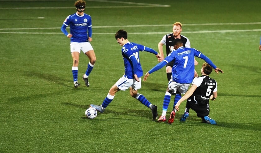 <p>FC Den Bosch verloor in eigen huis met 0-2 van FC Eindhoven. De laatste 5 competitiewedstrijden werd er 4 keer verloren en 1 keer gelijkgespeeld. Een zege op TOP Oss is dan ook zeer welkom. </p>