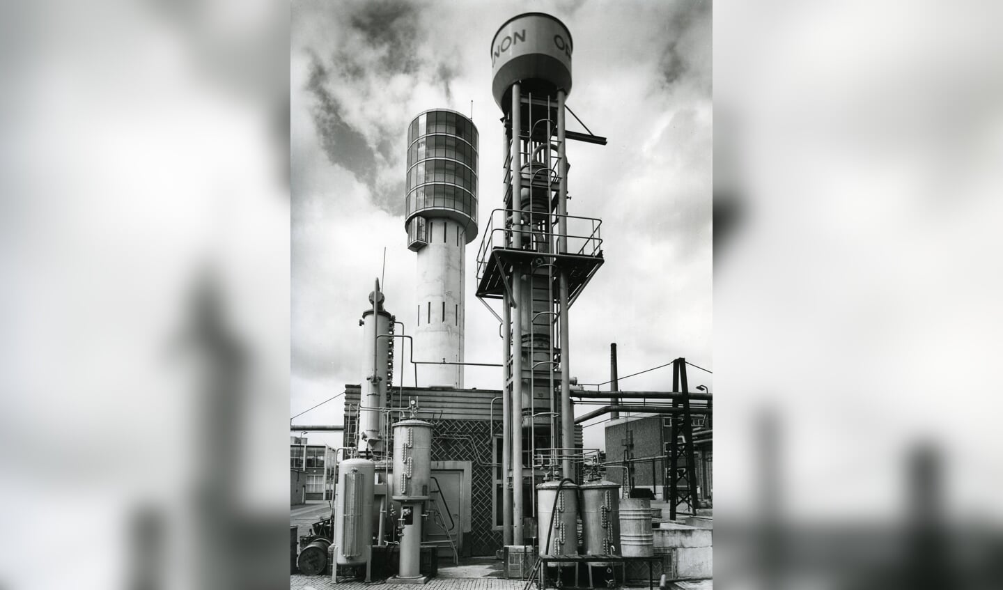 De torens van Organon, 1959.