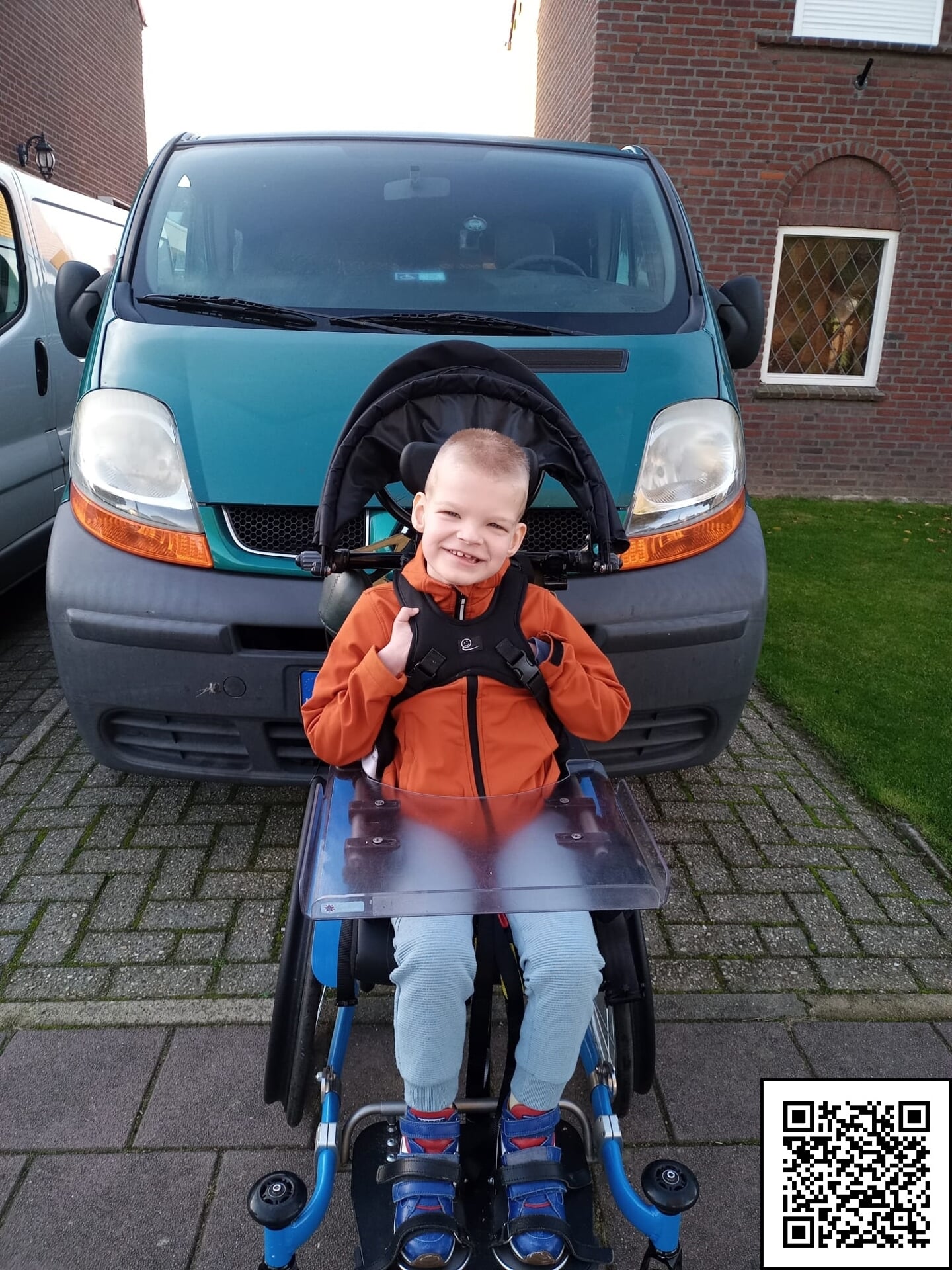 Tom heeft een nieuwe rolstoelbus nodig. Wil jij hem helpen? Ga naar https://www.doneeractie.nl/een-rolstoelbus-voor-tom/-68413