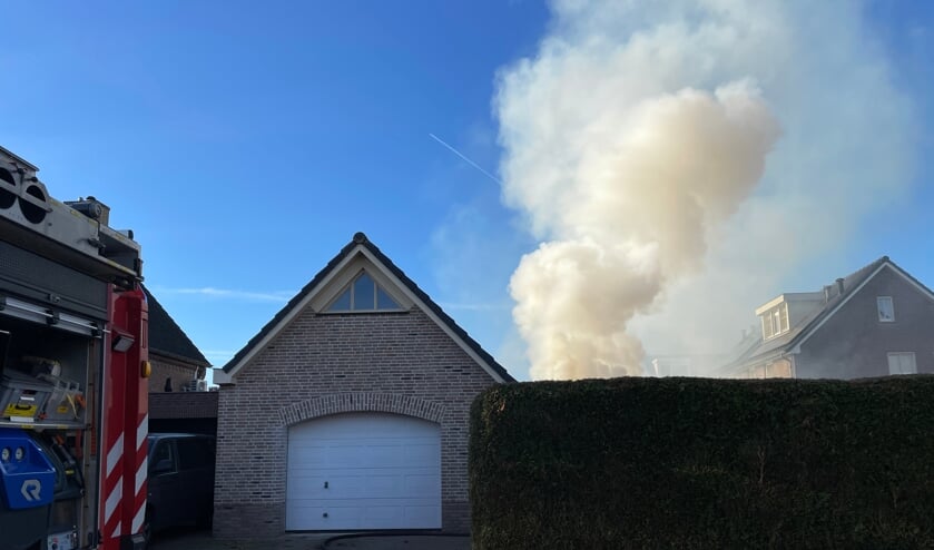 Uitslaande Brand In Schuurtje Achter Woning - Oozo.nl