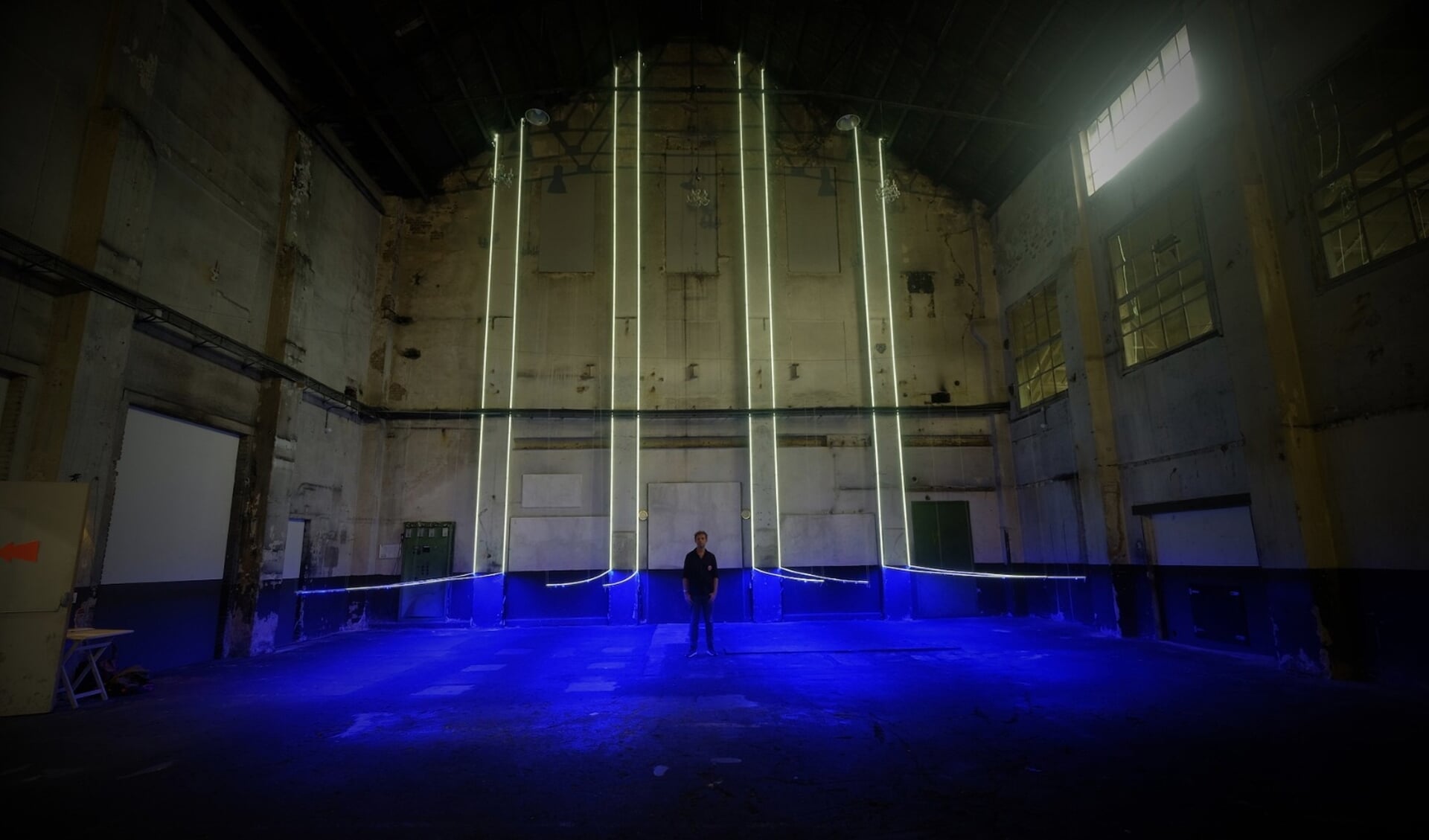 Kunstenaar Pieter Vink speelt met licht.