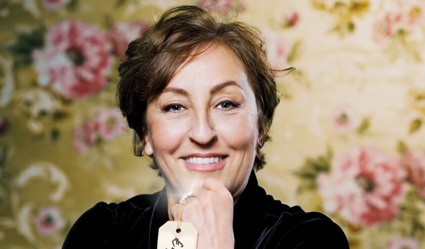 <p>Karin Bruers</p>
