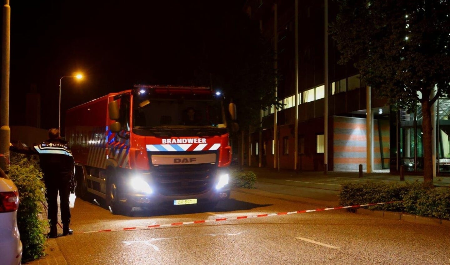 Vrijdagavond rond 23.00 uur is de Nettorama aan de Gruttostraat in Den Bosch ontruimd na een bommelding.