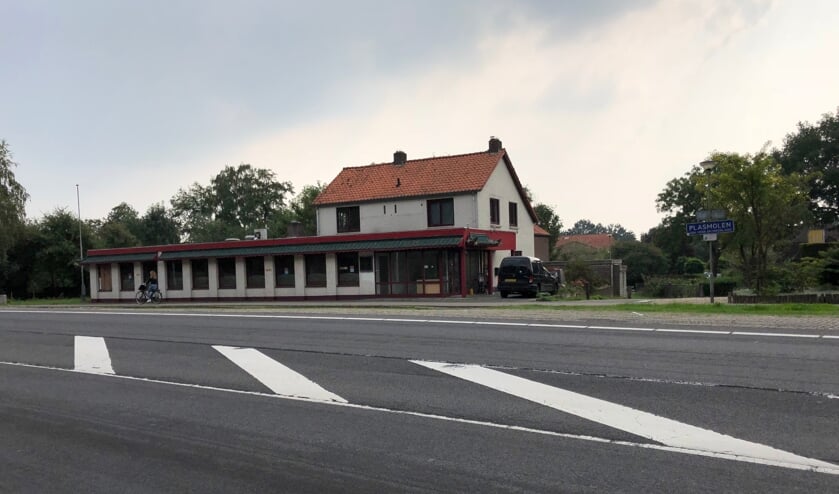 De Riethorst, de locatie van het voormalig Chinees restaurant is een van de drie plaatsen.  