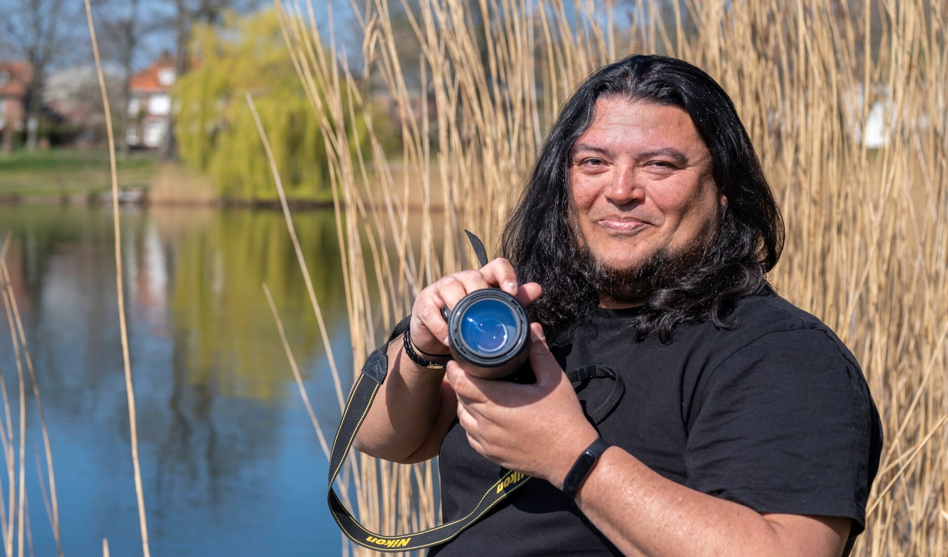 Jimmy Suarez uit Den Bosch is al een jaar actief voor Quiet als vrijwilliger. Hij kan zijn ei kwijt in het grafische werk en de fotografie, want daar ligt toch wel echt zijn passie. 
