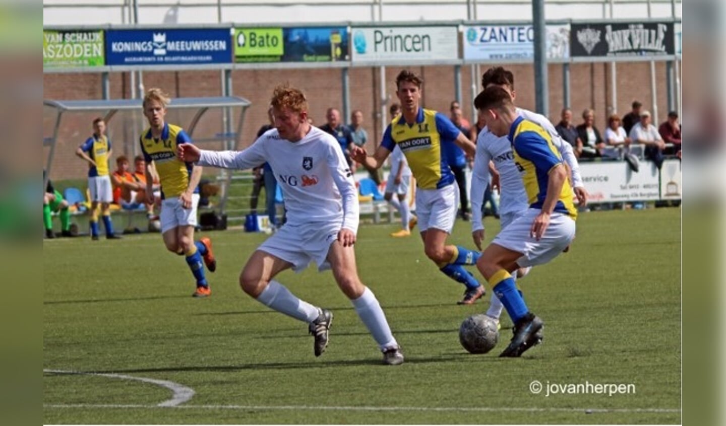 Berghem Sport - Leones. (Foto: Jo van Herpen)