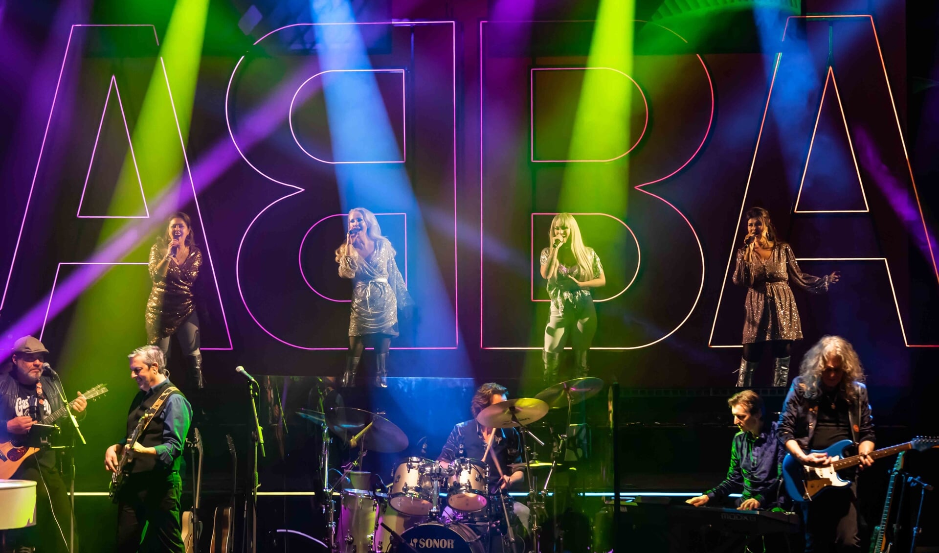ABBA The Music is zaterdag 30 april te zien in Schouwburg Cuijk. 