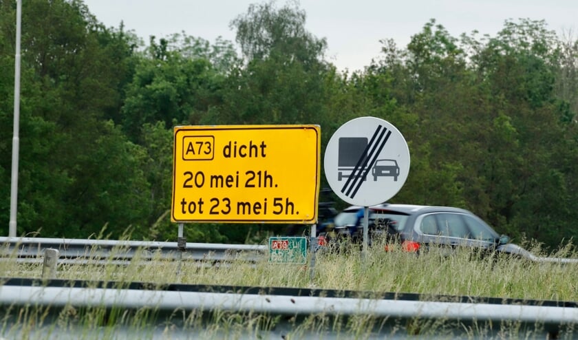 Van vrijdag 20 mei 21:00 uur tot maandag 23 mei 5:00 uur kan men niet over de A73 richting Venlo rijden.  
