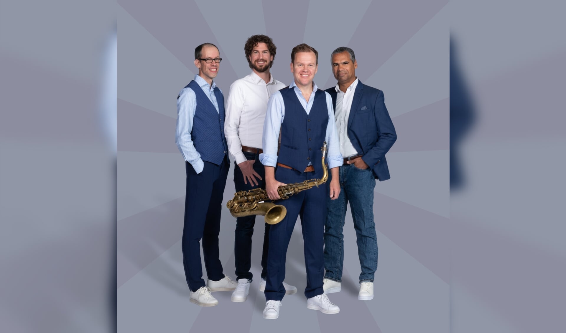 Jonny & the Jazzuits bestaat uit Jonny Boston (zang/tenor saxofoon/klarinet), Gert-Jan Scherff (piano), Pierre Dunker (contrabas) en Tom Nieuwenhuijse (drums).