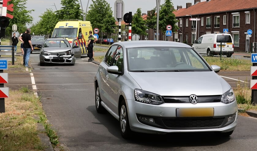 Ongeval in de Vijversingel. (Foto: Charles Mallo, Foto Mallo)