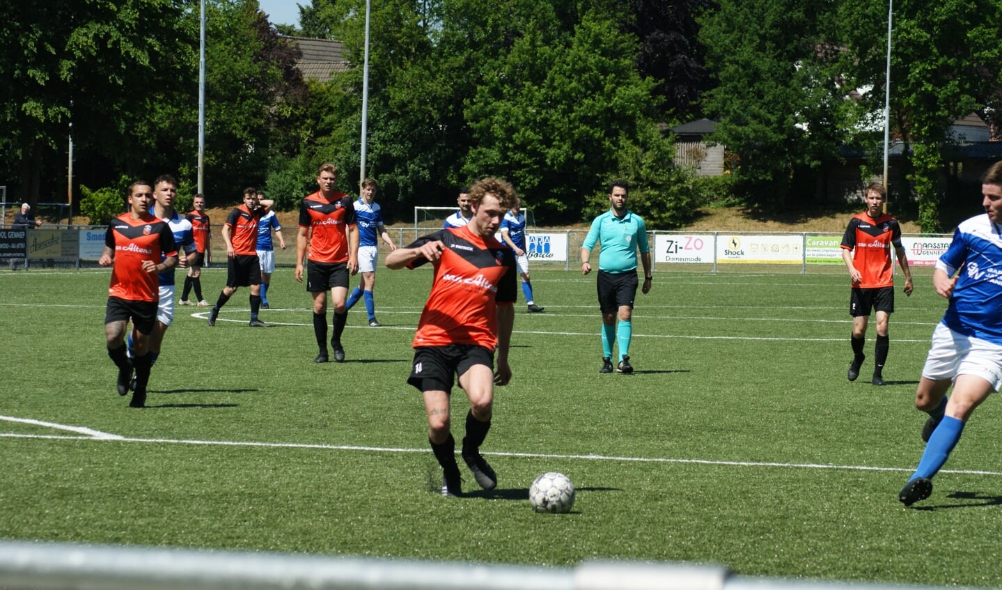 Vitesse'08 was thuis niet opgewassen tegen SV United.