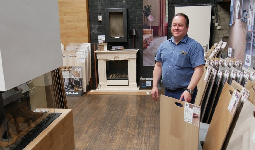 Bas van Deutekom, eigenaar van Comfort Parket & Haarden in Oss.