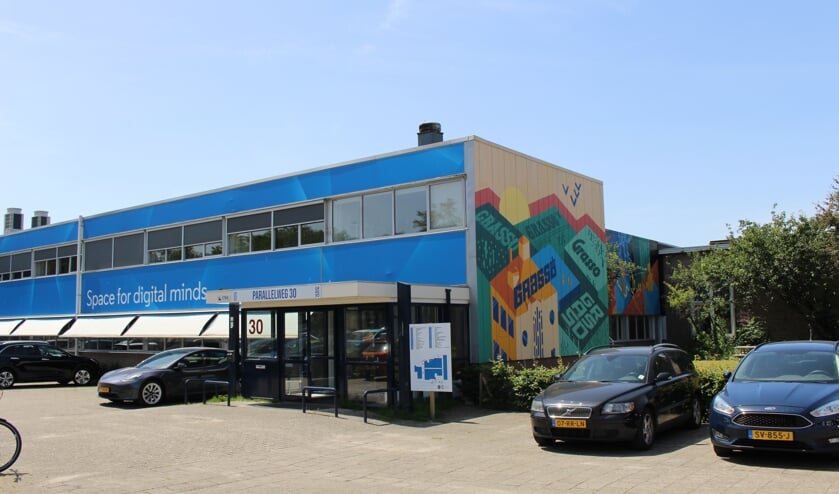 De Grenco-hallen aan de Parallelweg.