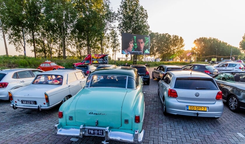 Drive In Bioscoop Den Bosch presenteert op zaterdag 13 augustus &#39;The Summer Night Edition&#39;. Er worden dan drie bioscoopfilms getoond.  