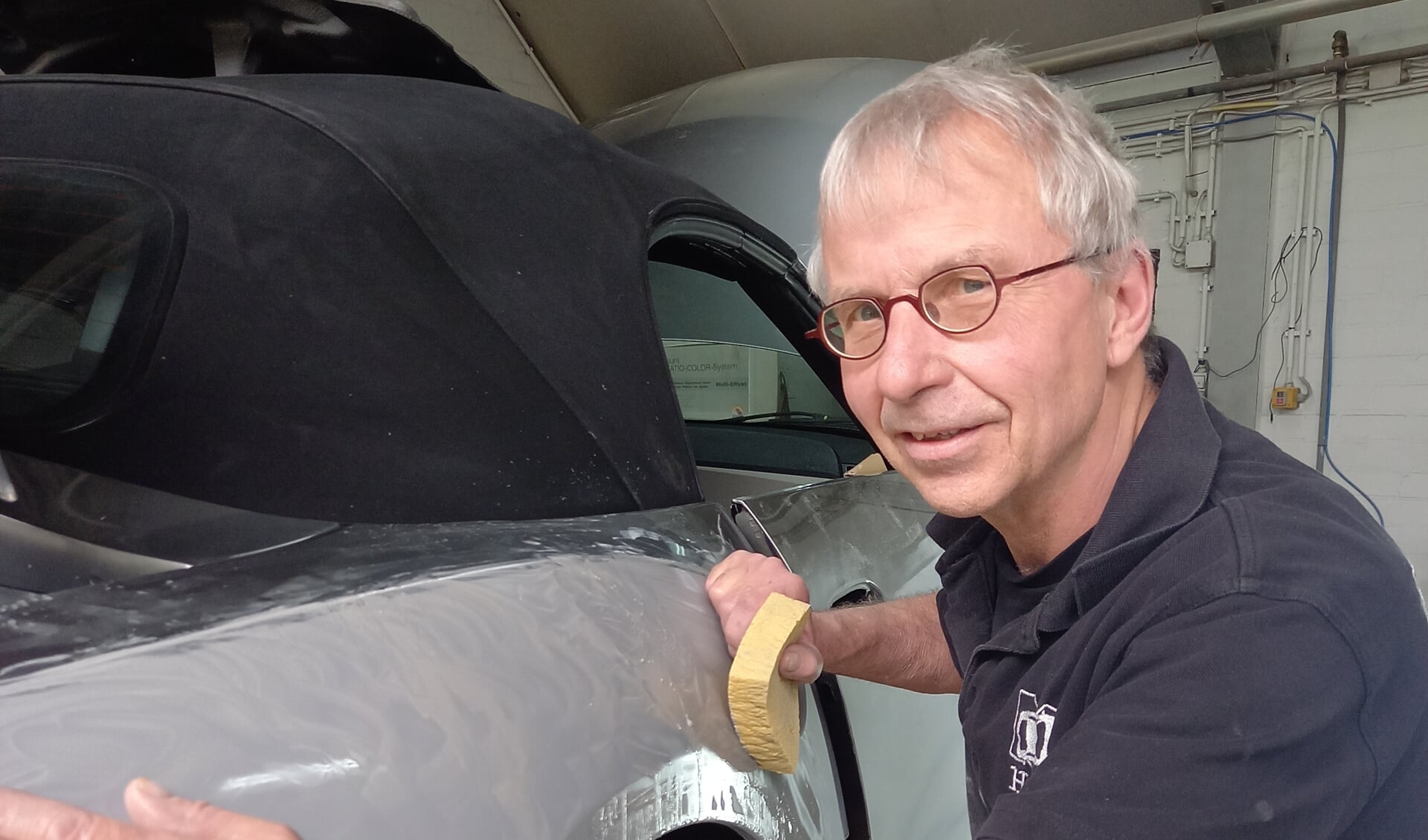 Henk is werkzaam bij M vd Heijden Autocentrum.